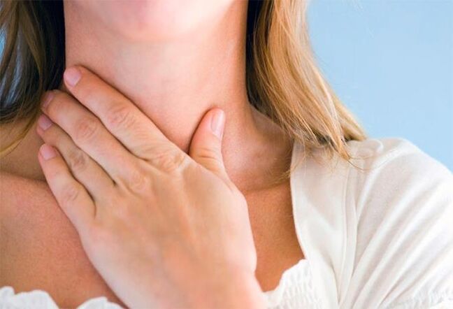 喉咙痛伴喉乳头状瘤病